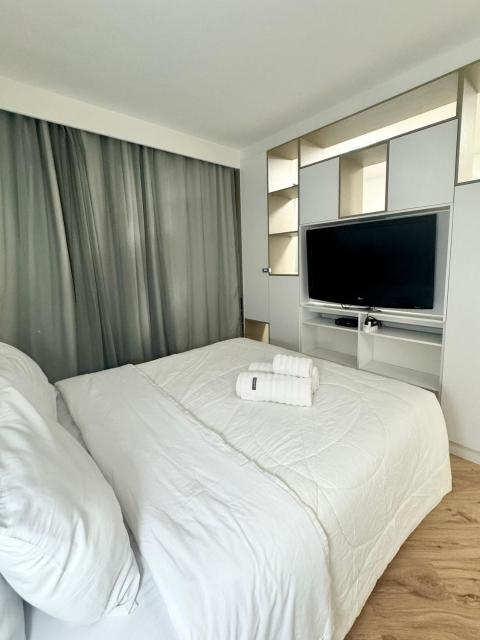 Flat espetacular no Mel. Ibirapuera, com vaga