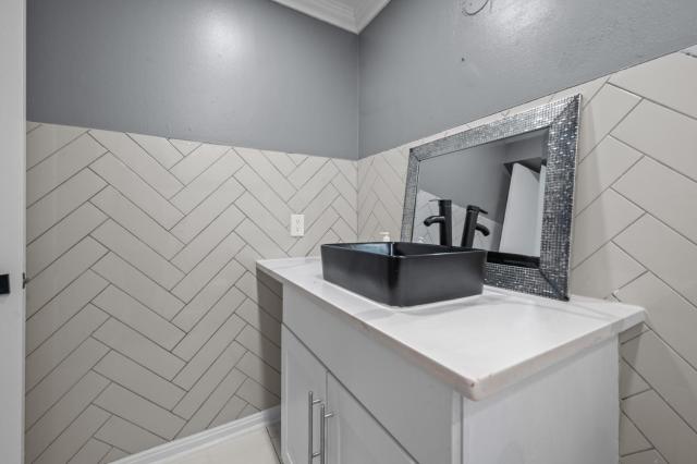 Inviting Montrose Retreat - Near Museums & Parks