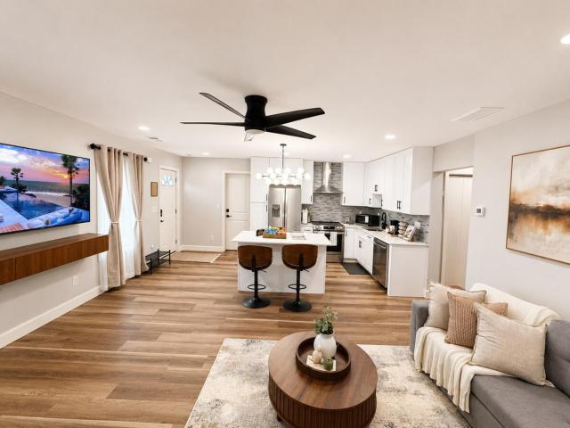 Cozy & Spacious 2BR Private Suite Near ATL Airport