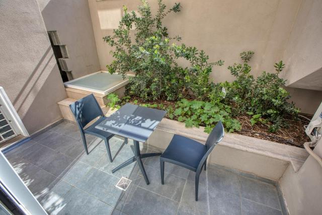 Modern Maisonette in Central Location KARP1-2