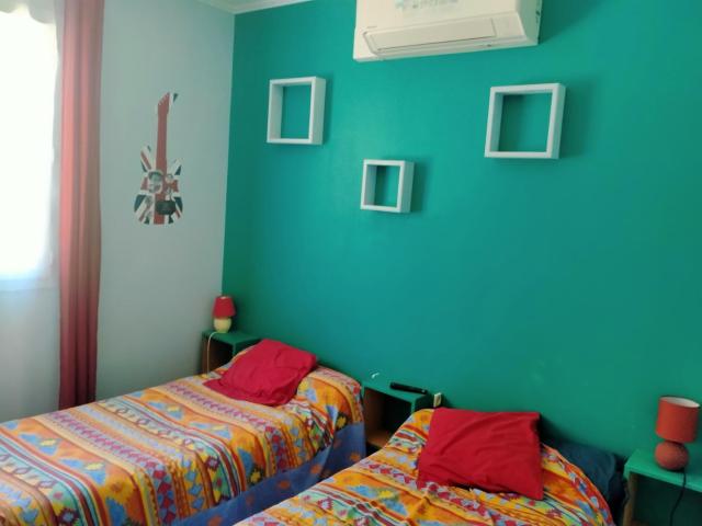 L'ABREUVOIR chez l'habitant 1 Chambre d'hôtes lit 140 et 1chambre d'hôtes 2 lits 90
