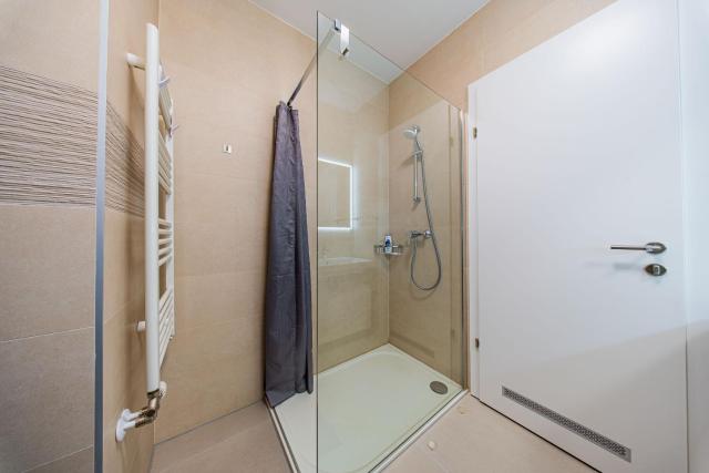 Flexible SelfCheckIns Zagreb 271 - 2 Bedroom Apartment - Loggia - Parking