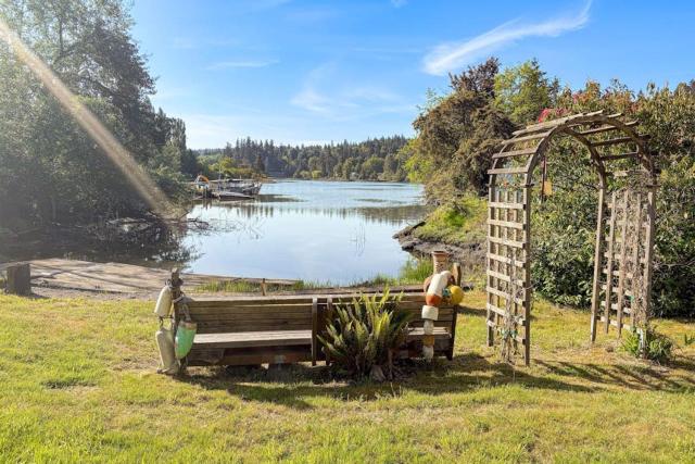 Eagle Harbor House World Cup Availability