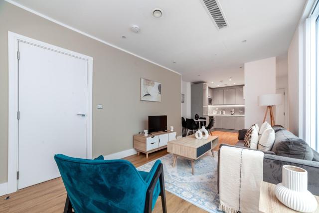 Modern 1Bed Flat in Ealing Near Tube & Shops