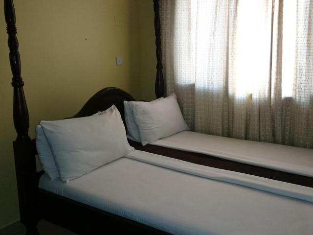 Transit Airport B&B