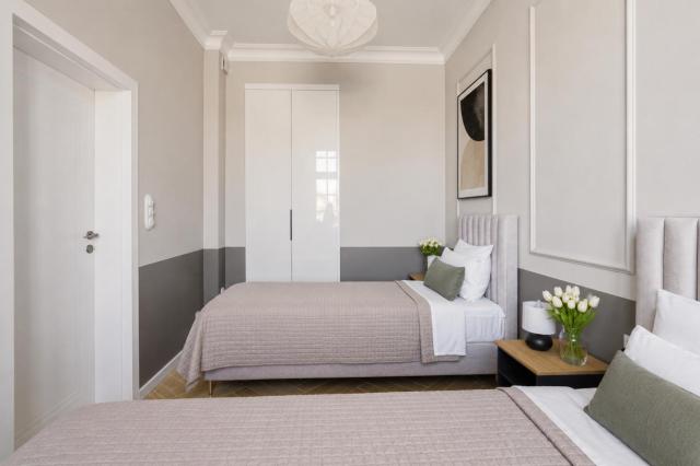 Panoramic Market Square View 3 Rooms - AS Home R265
