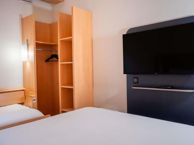 ibis Paris Pont de Suresnes Longchamp