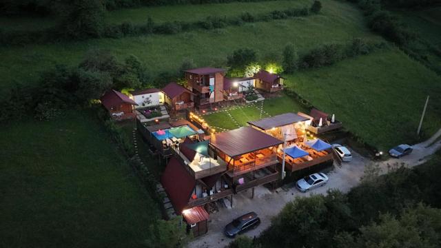 Bosnian Pyramid Glamping