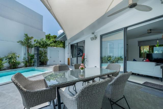 Spectacular 4BR Pool Villa @Nai Harn Beach