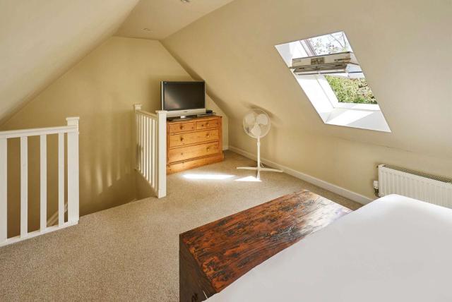 Host & Stay - The Tiled Cottage