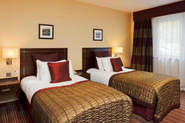 Crowne Plaza London - Gatwick Airport by IHG