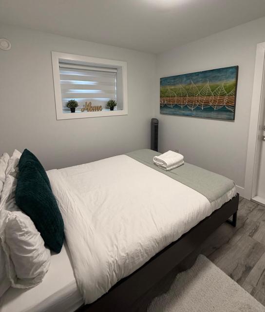 Lux Modern 2BR Radiant Suite+Free Parking