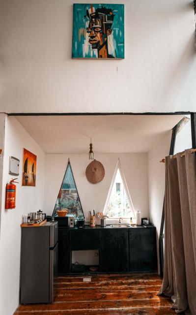 Eco-Friendly A-Frame Cabin 10min to NungwiSpacious A-Frame Retreat Cabin in Zanz
