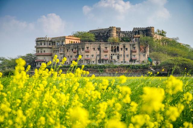Neemrana's - Hill Fort - Kesroli