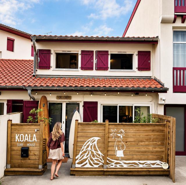 Koala Surf House, en bord d'Océan, planches de surf et skates à disposition