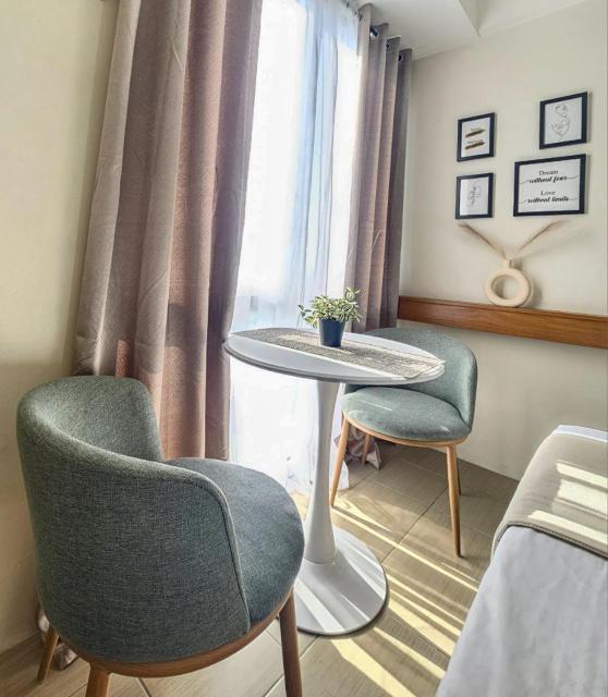 A Million Escape I Modern Staycation FREE Parking Kasara Pasig