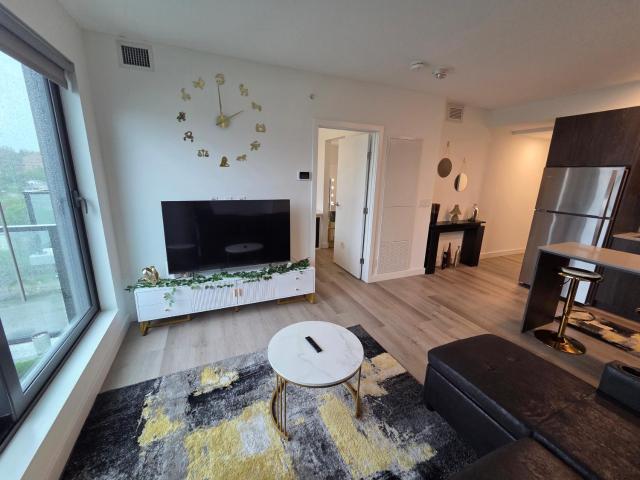 Breath Taking View-TopFloorPHaccess-DTskyline-2BR2WR-5Guest