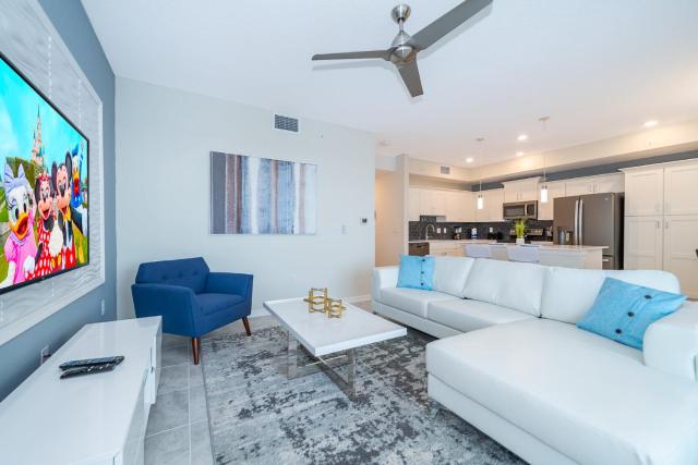 2BR Storey Lake Condo 3151-307BE
