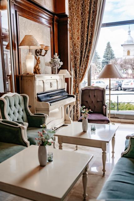 Hotel Roman by Dumbrava Business Resort
