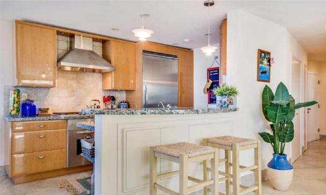 One Bedroom Oceanfront Residence with Panoramic Vi