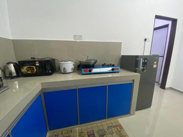 JR Hillview Batu Caves Homestay - Landed property with sharing pool