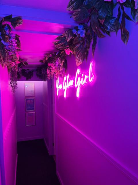 Manchester's ONLY themed slumber party suite for 8 with makeup room