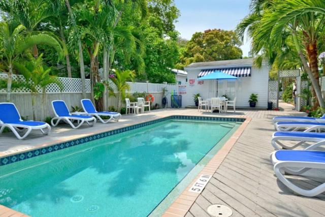 Sunset Suite Historic 2 Bedrooms Sleeps 4 Private Spa