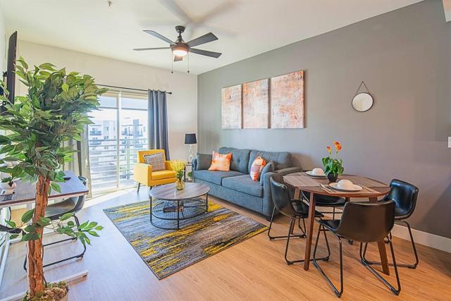 Near Mayo-Rooftop Deck-Heated Pool-Hot Tub-Parking
