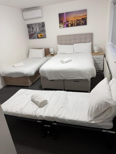 Manchester City Vantage Home - 2 Bedroom with Free Parking