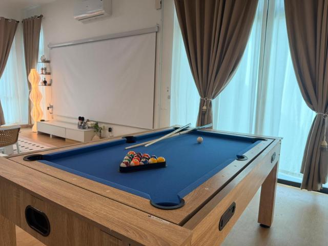 Malacca ayer keroh villa 2storey ,18pax KTV Private Pool & Pool Table Melaka