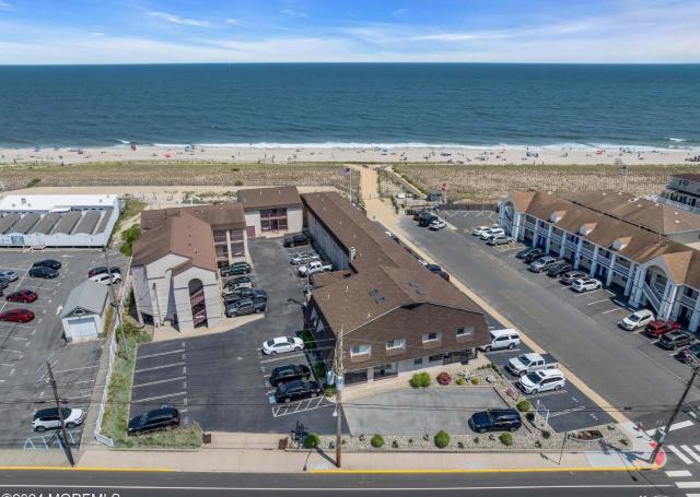 Windswept Motel
