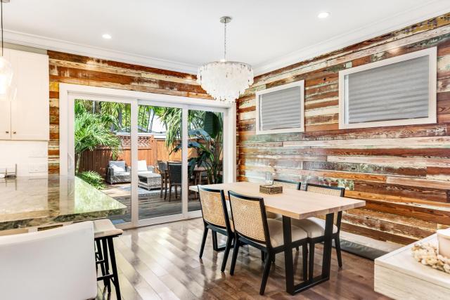 Dog-friendly home with private pool & washer dryer - walk to pier & dining