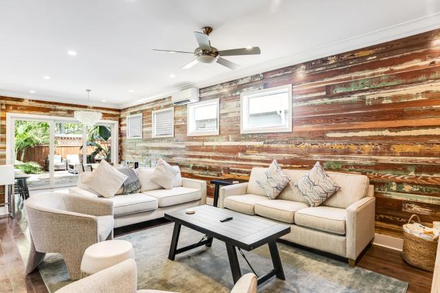 Dog-friendly home with private pool & washer dryer - walk to pier & dining