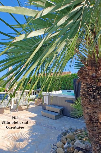 VILLA Plein Sud Piscine Spa Climatisation Parking privé calme et détente