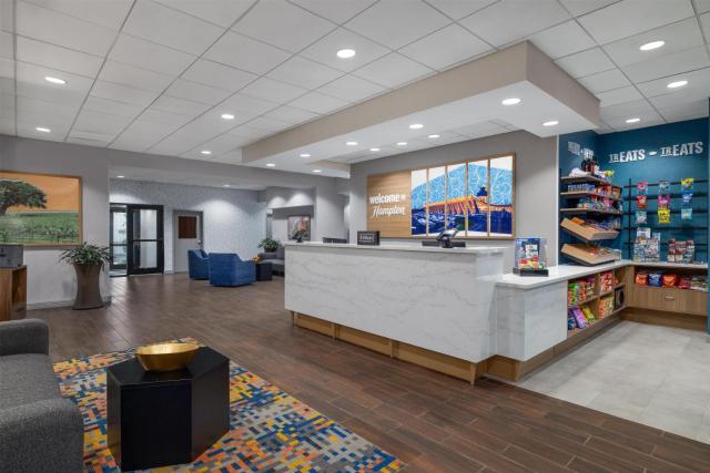 Hampton Inn Washington-Dulles International Airport South