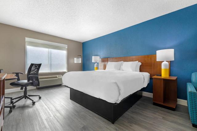 Comfort Inn & Suites Mt Laurel-Philadelphia