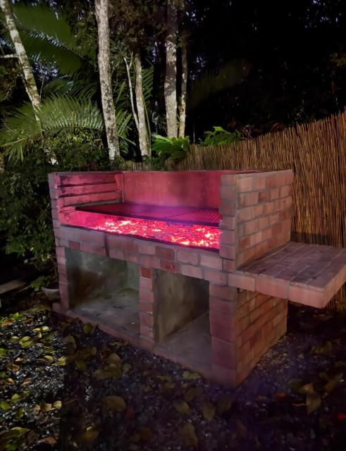 Escape to a Mountain Hideaway w- Jacuzzi & Scenic Views in Cayey