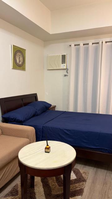 Studio Condo Near IT Park Cebu with WiFi & Kitchen