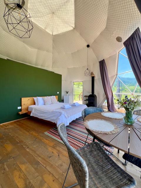 Starry Dome - Manta's Retreat Glamping Cornereva