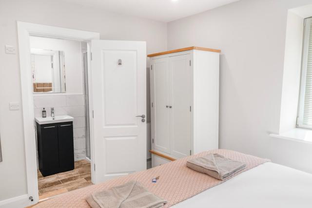 Gardiner House Accommodation - Room 4