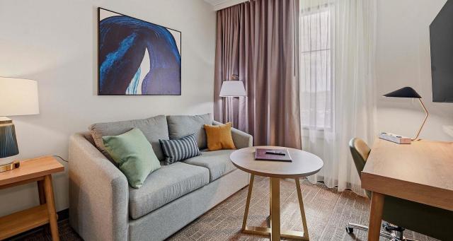 Best Western PLUS Hannaford Inn & Suites