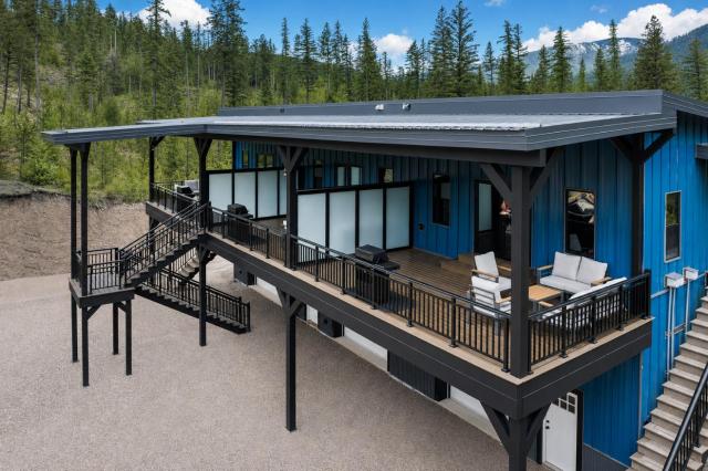 Glacier Luxury Retreat/ Green Olive Apartment 1 - Apartment - Apartment