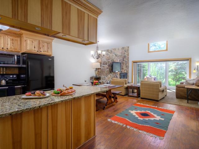 RMR: Four Seasons I Unit 2 Condo in Teton Village
