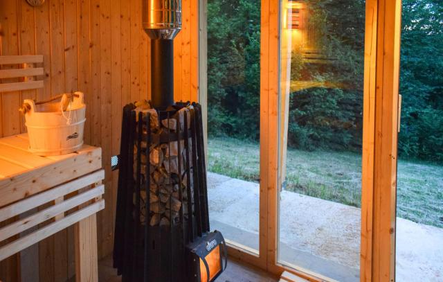 3 Bedroom Lovely Home In Krivaja Vojnicka
