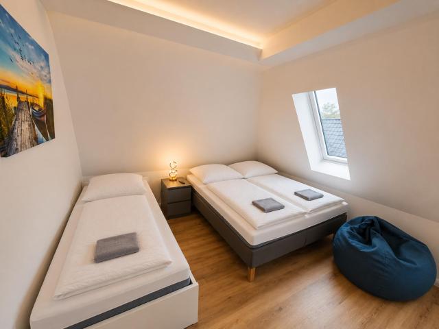 Ferienwohnung Niki am Straussee Seeblick und Kamin für bis zu 12 Personen