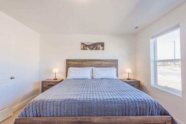 7773 Owens View
