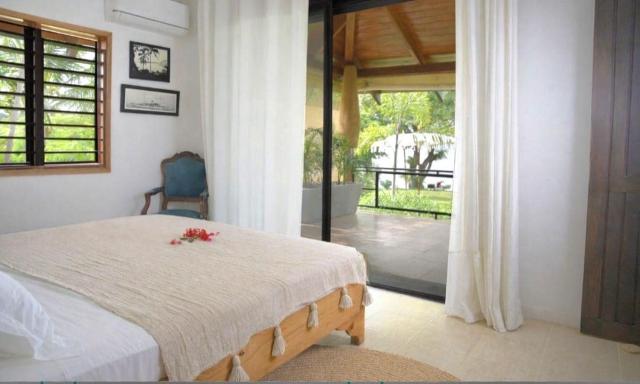 Villa Tropicale paradisiaque en bord de mer avec piscine privée à Nosy Be