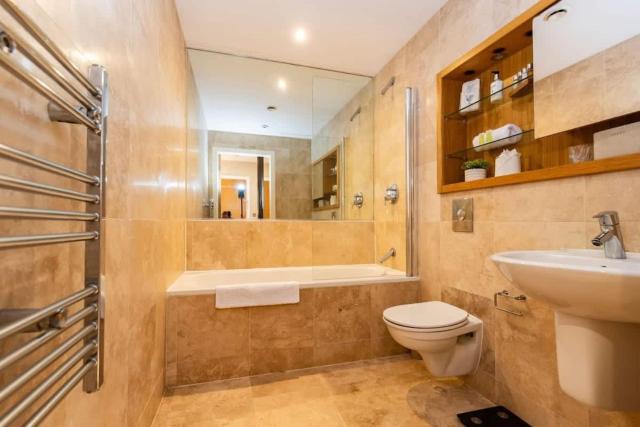 Bridge View Roof Terrace Penthouse- 2 Bed- Sleeps 6