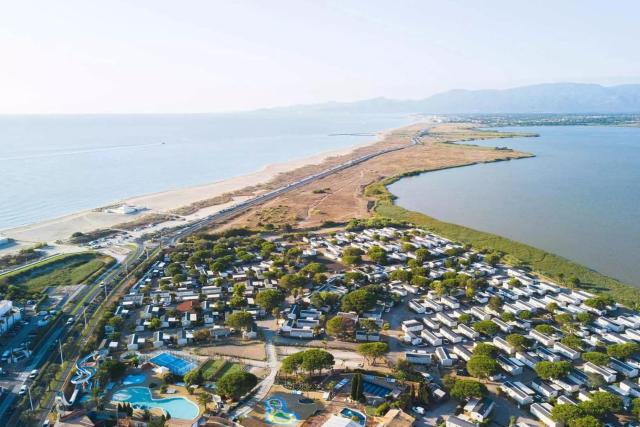 Mobilhome - 8pers - 100m des plages - camping 4