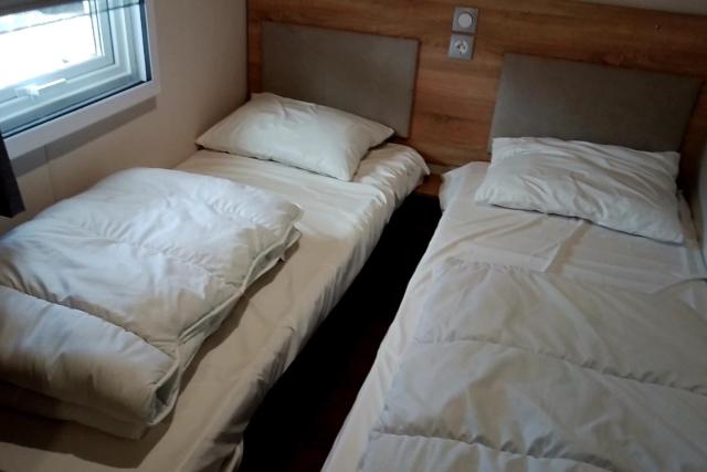 Mobilhome - 8pers - 100m des plages - camping 4